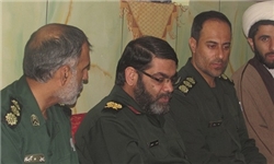 دیدار ‌فرمانده سپاه سلمان با خانواده شهید خدری در هیرمند‌