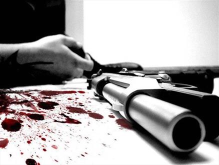 دختری جوان با اسلحه شکاری خودکشی کرد