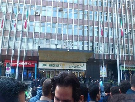 تجمع پیمانکاران طلبکار مقابل شهرداری تهران+تصاویر و جزئیات