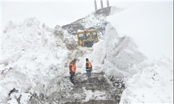امدادرسانی به ۳ هزار هموطن گرفتار در برف و کولاک ۸ استان