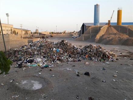 وضعیت بهداشتی آلوده ترین شهر جهان به مرز هشدار رسید/ دپوی طلای سیاه در شهر!+ تصاویر