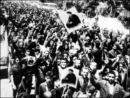 قیام ۱۵ خرداد، اسطوره قدرت ستم‌شاهی را در هم شکست / قیام خونین