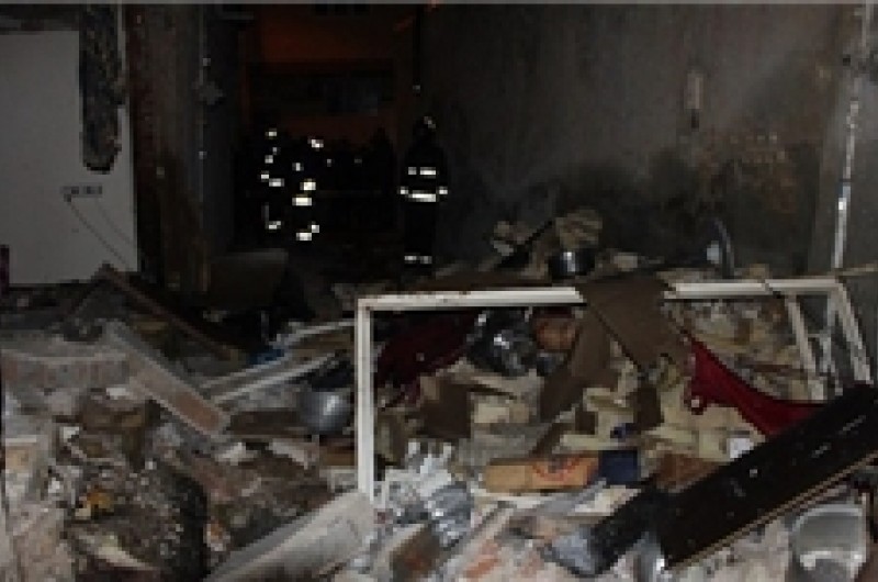 انفجار کپسول در ریگان مادر و فرزندی را به آتش کشید