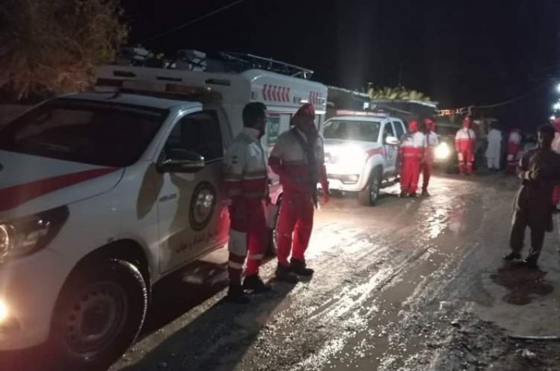 نجات ۲۷ نفر گرفتار شده در سیلاب توسط نجاتگران ایرانشهری