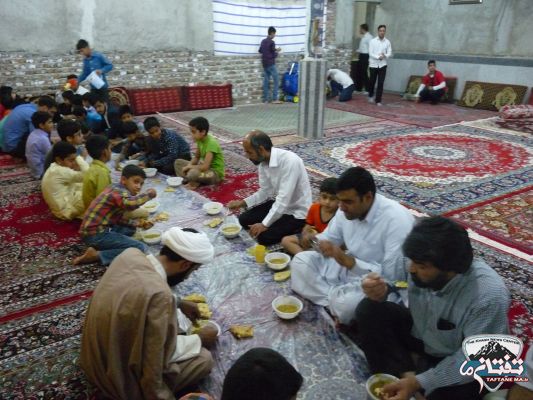 گزارش تصويري/ آخرين سفره هاي افطار در مساجد شهرستان خاش