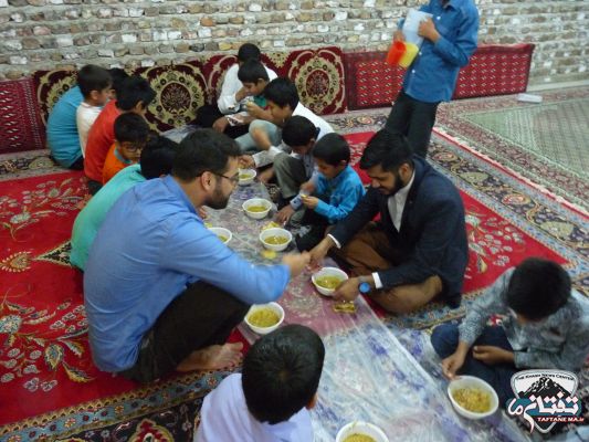 گزارش تصويري/ آخرين سفره هاي افطار در مساجد شهرستان خاش