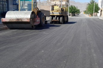 اجرای آسفالت برخی معابر دو روستای نجف‌آباد و نصرت‌آباد تا یک ماه آینده